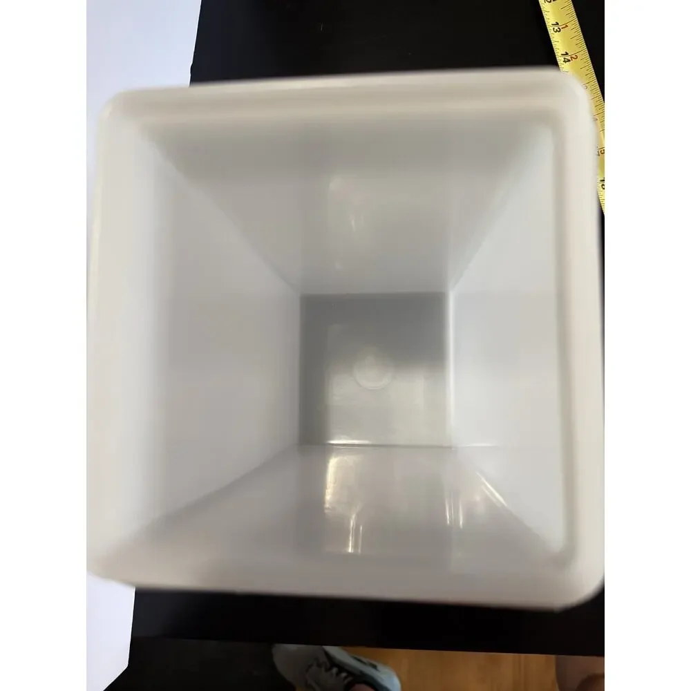 Vintage Tupperware Cracker Keeper Square Container White Frosted 1314-6 1315-3